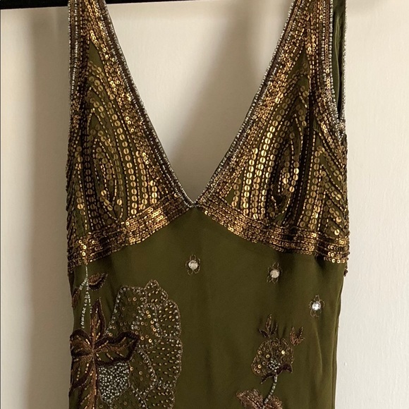 Dresses & Skirts - Adrianna Papell Olive-Green Beaded V-Neck Dress Dresses & Skirts - Adrianna Papell Olive-Green Beaded V-Neck Dress